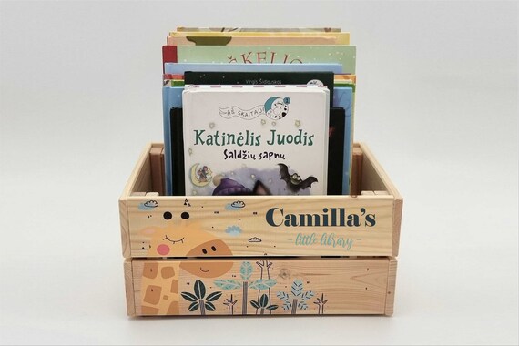 Kids book shelf, Small box for books Giraffe