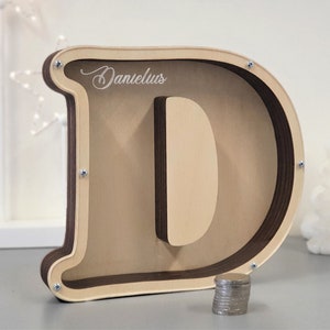 Alcancía con letras, alcancía de madera, regalo de madera personalizado para niños