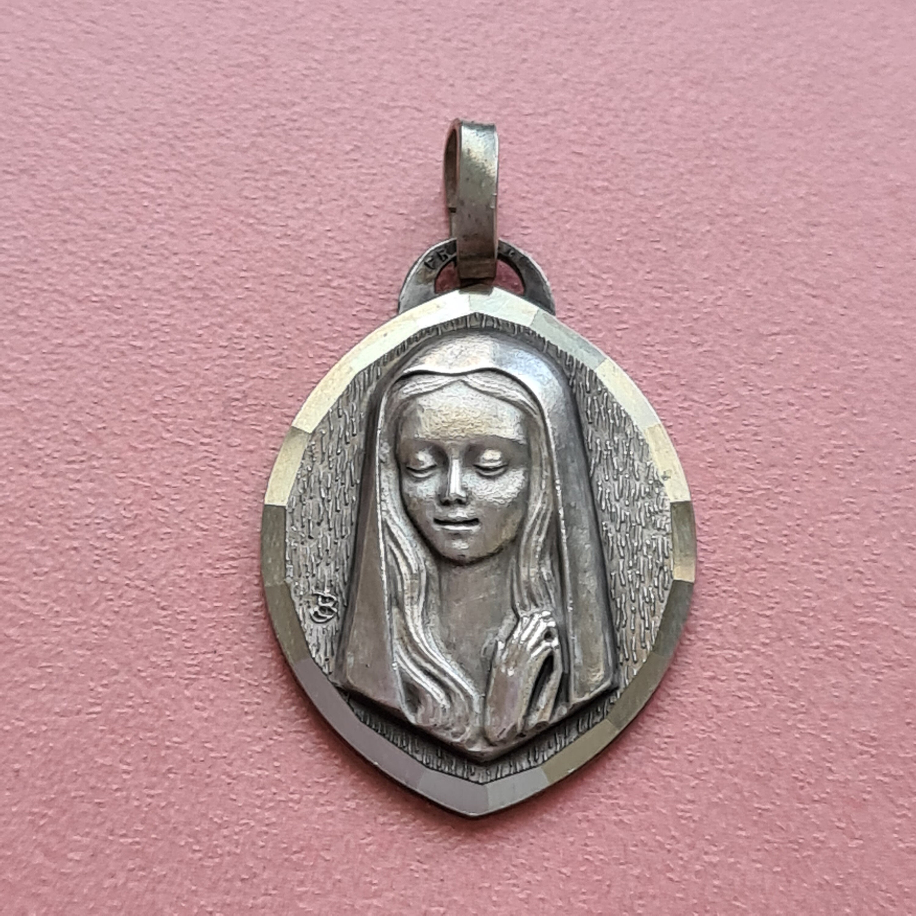 Médaille Millésimée de La Sainte Vierge Marie, Lourdes