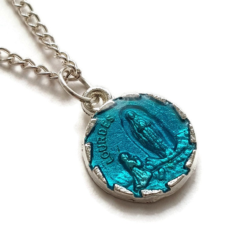 Collier de Médaille Turquoise Lourdes, Pendentif Sainte Vierge Marie