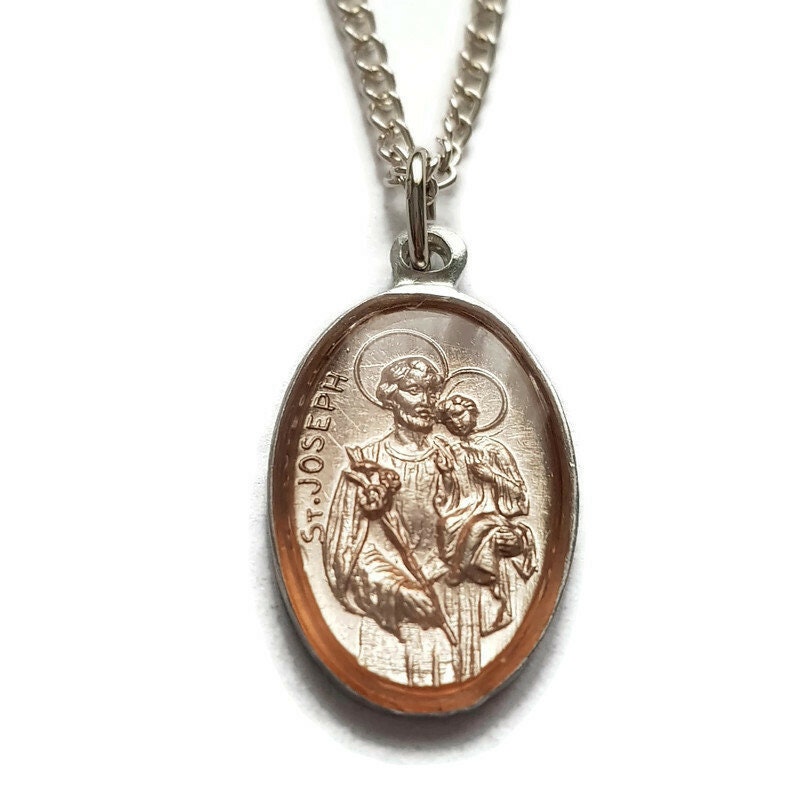 Collier de Charme Médaille Rose Pâle Argenté St Joseph, Religieuse