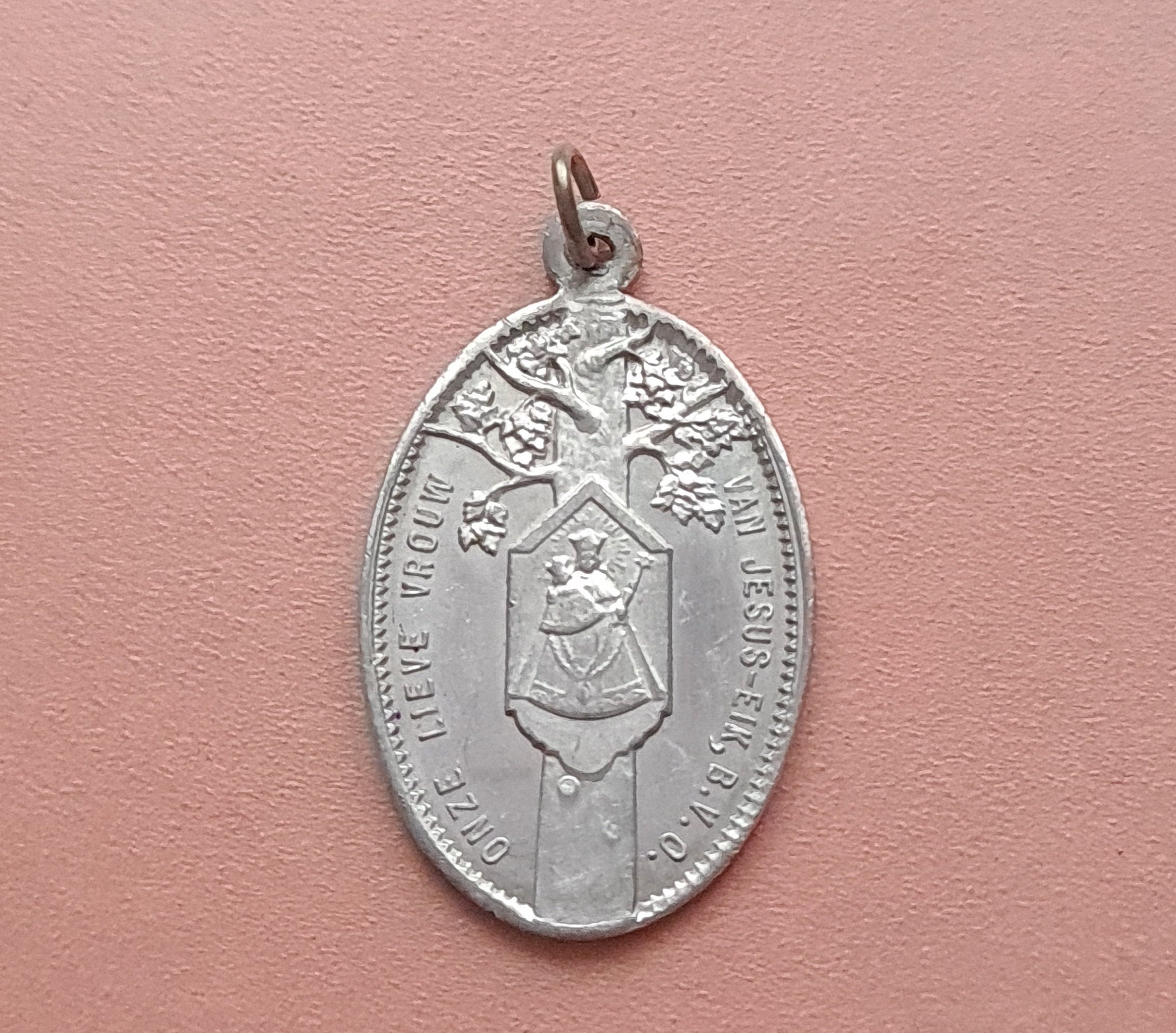 Antique Sainte Vierge Marie de Montenaken Pendentif en Aluminium, Beeld Van Olv, Onze Lieve Vrouw Je