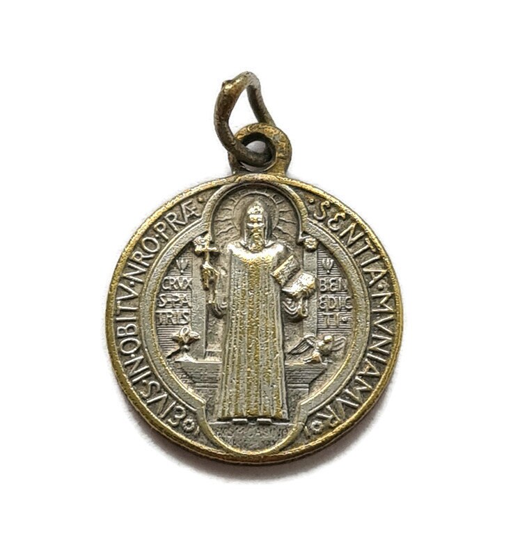 Médaille Saint-Benoît Millésimée, Pendentif Religieux