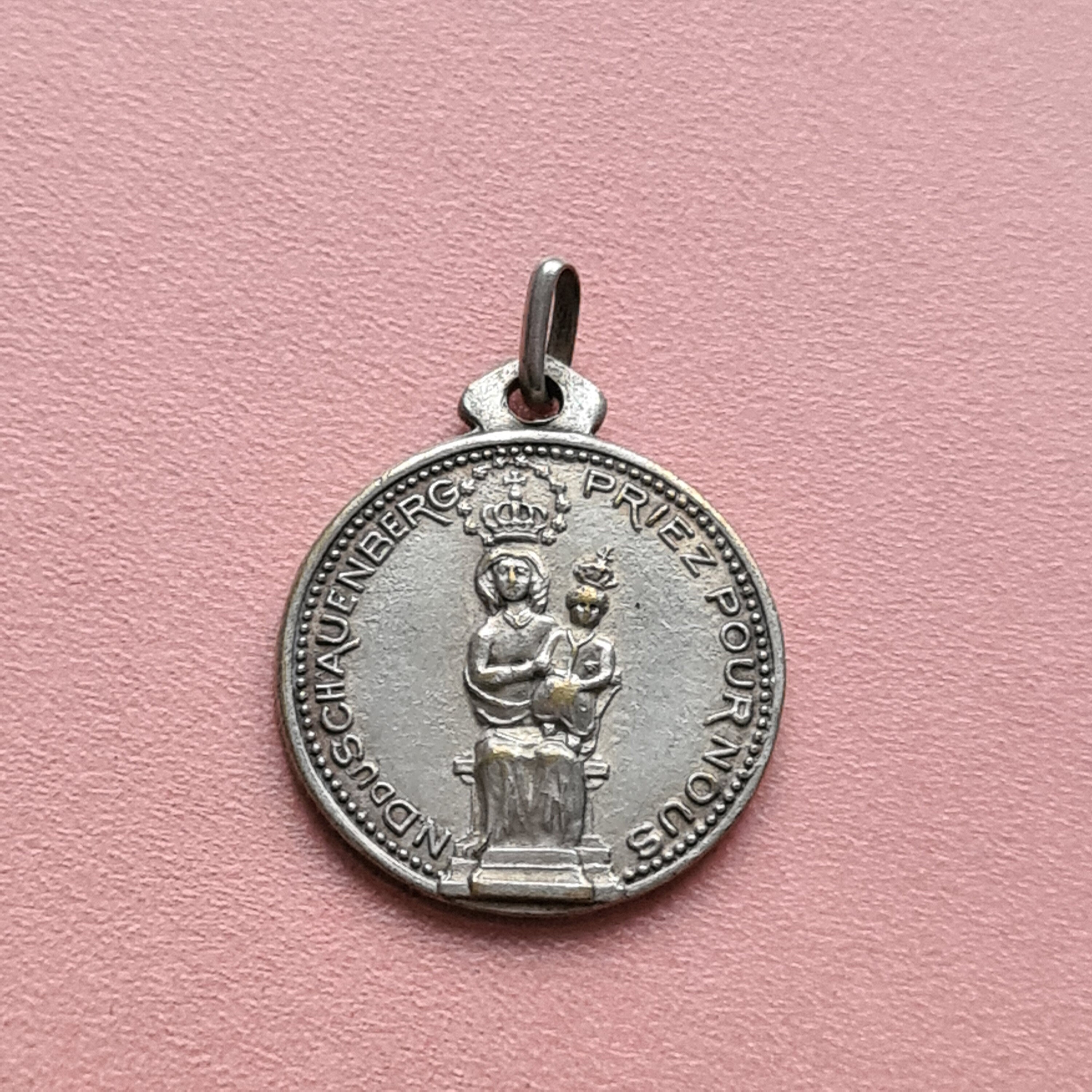 Médaille Notre Dame de Schauenberg, Pendentif Sainte Marie