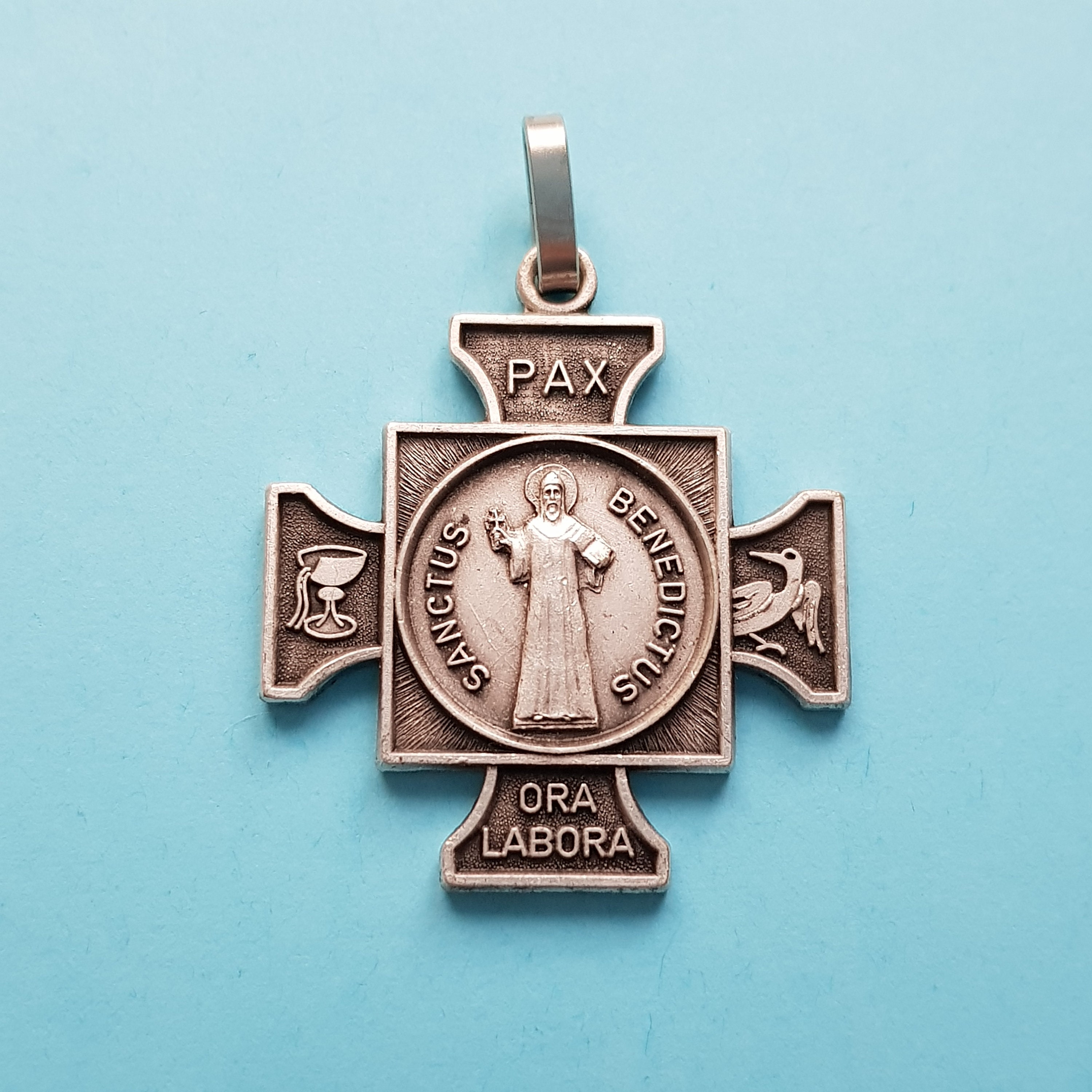 Pendentif Croix de Saint-Benoît