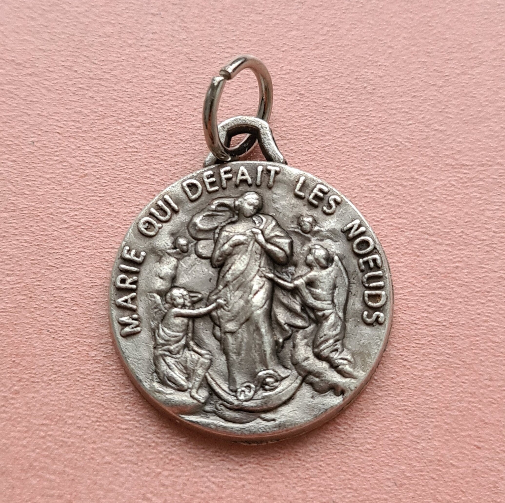 Pendentif Médaille Sainte Vierge Marie
