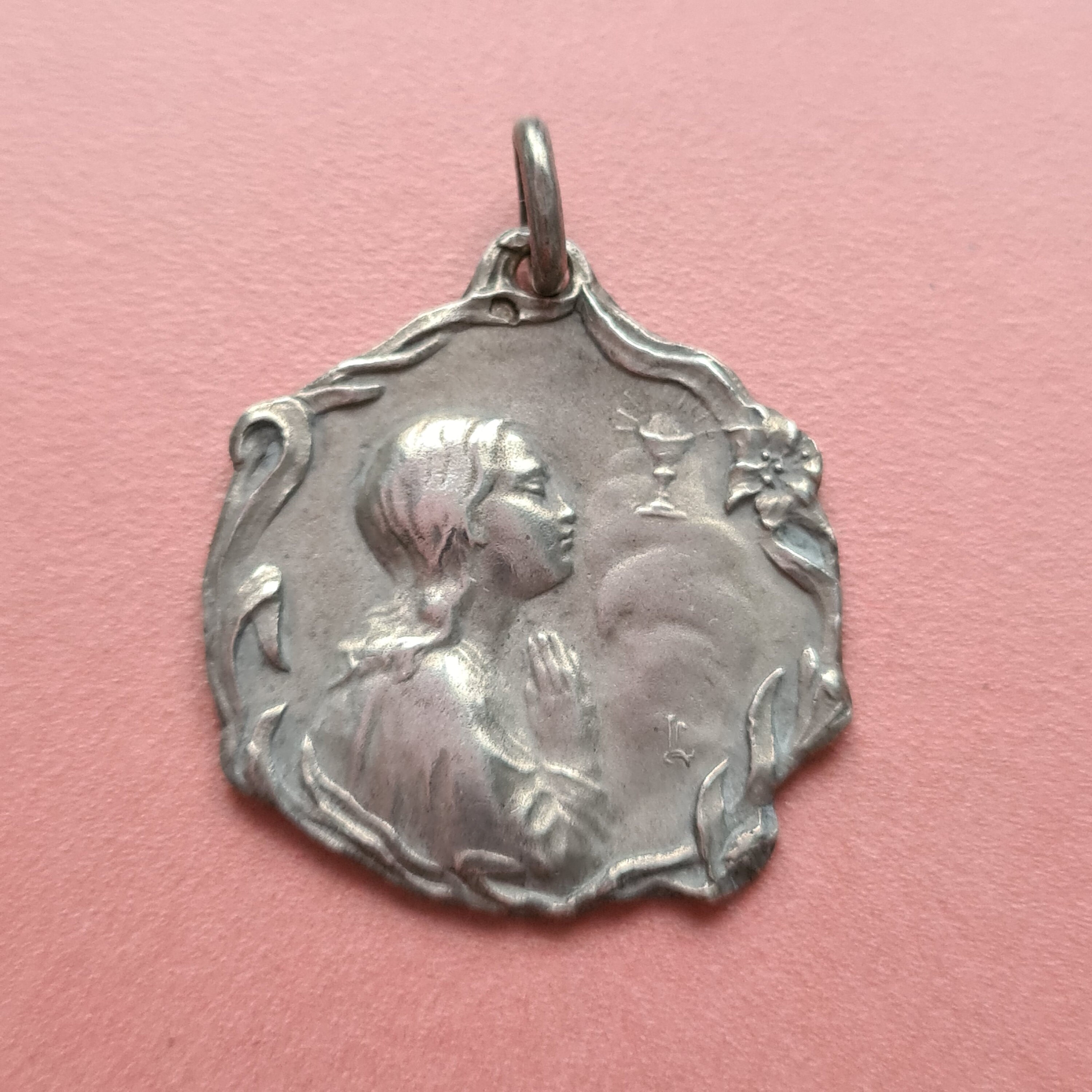 Médaille de Communion Antique, Pendentif Première Communion, Calice