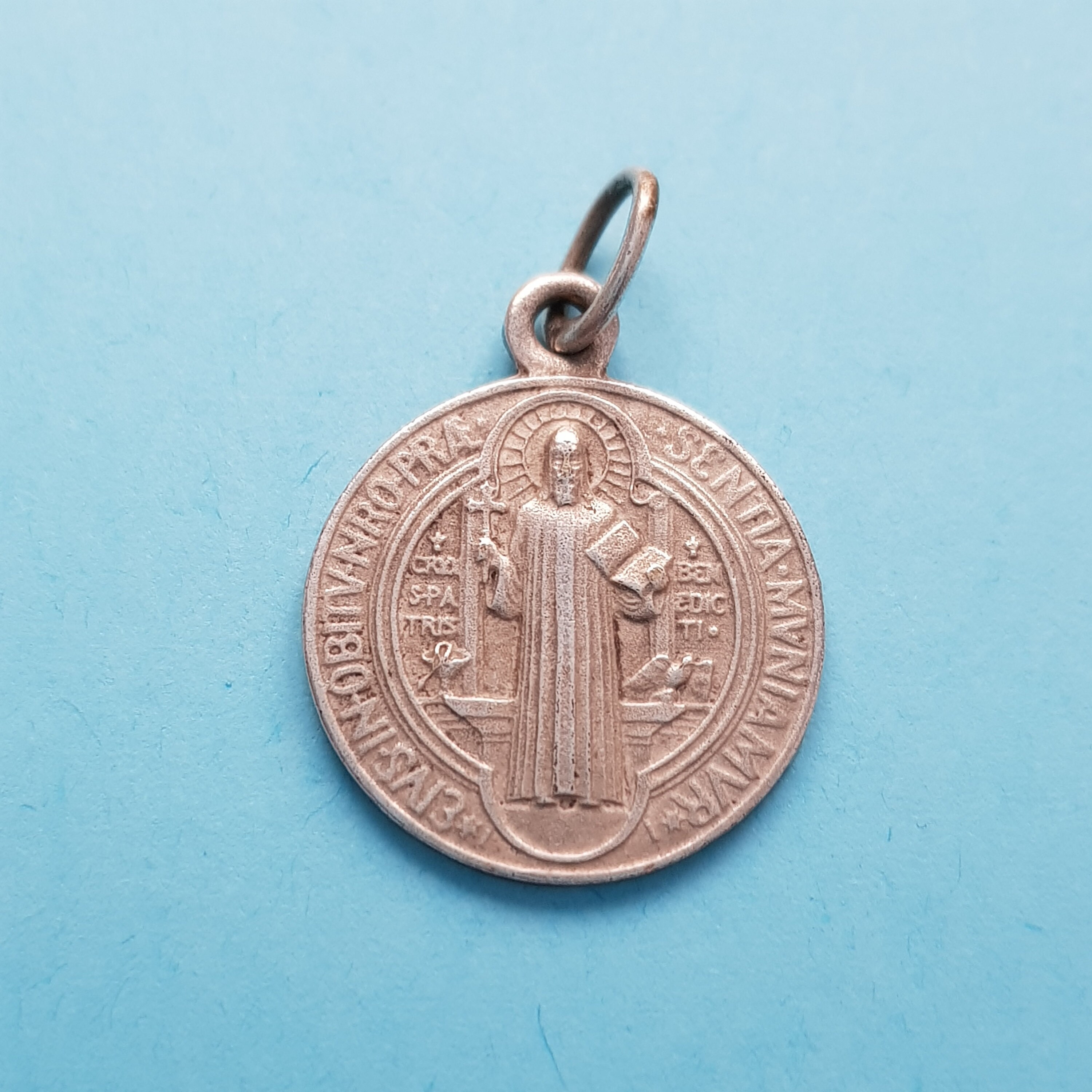 Pendentif Médaille Saint Benoît, Charme St Benoit