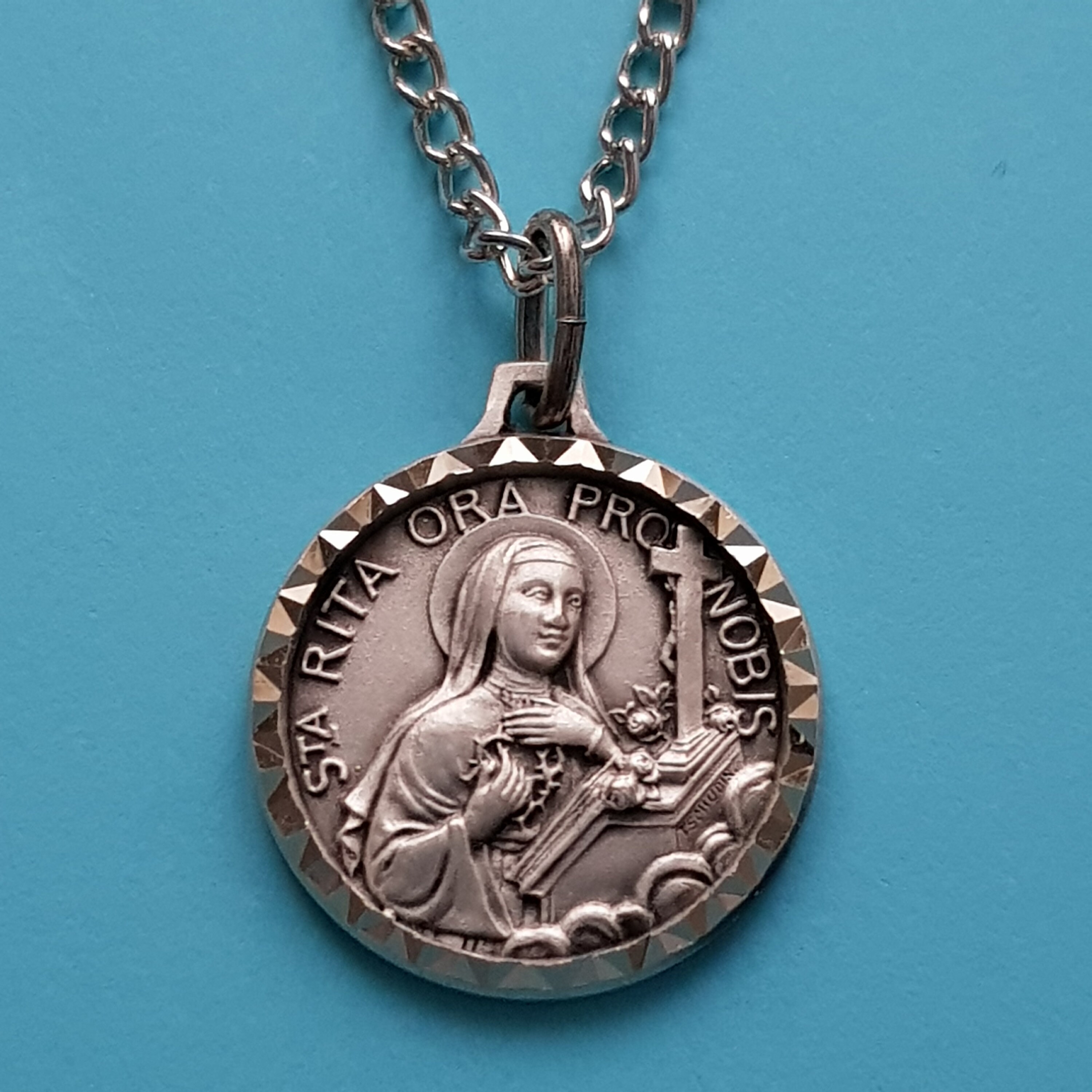 Collier Pendentif Médaille St Rita, Santa Rita Charme