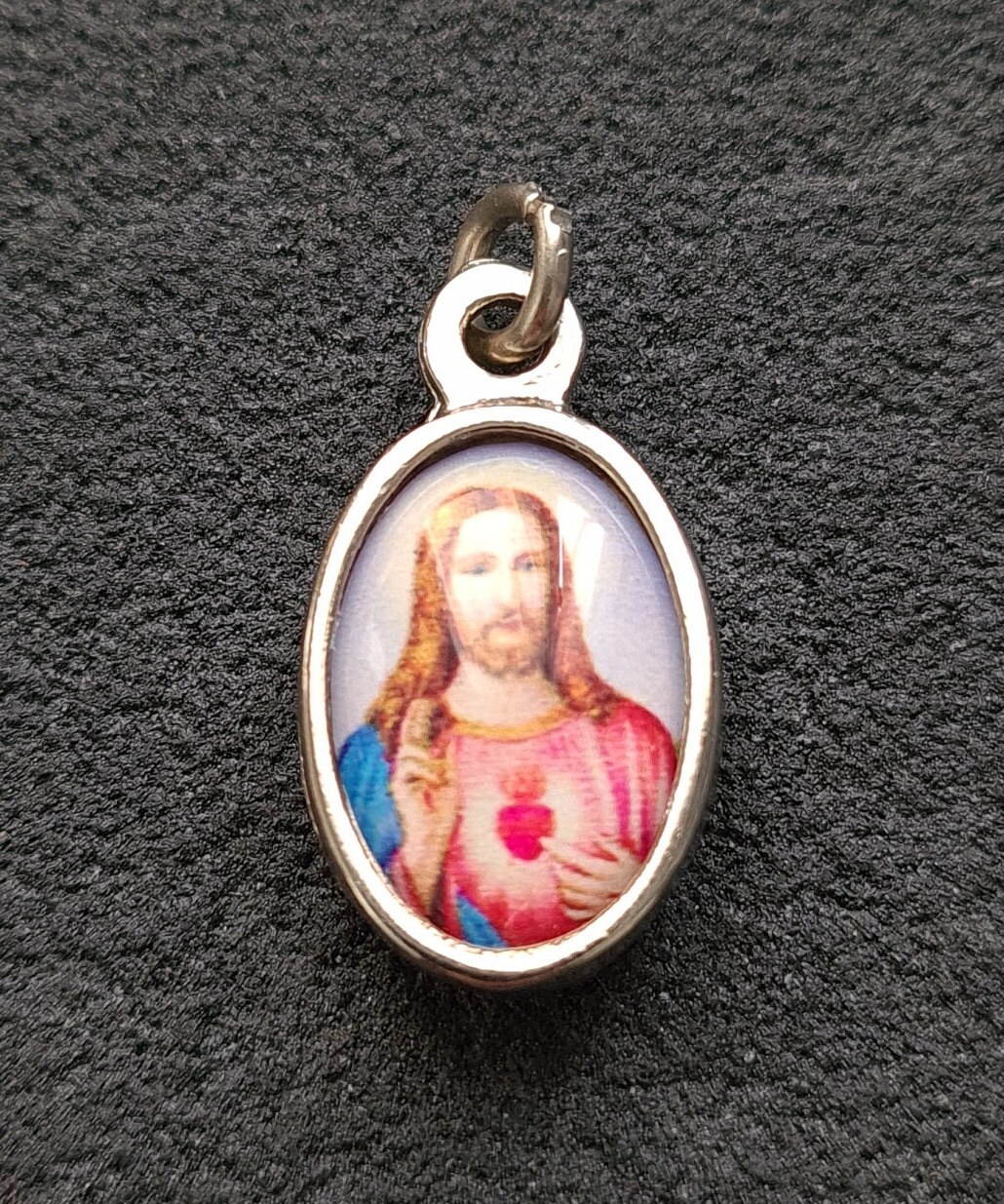 Notre-Dame Du Sacré-Cœur et Pendentif de La Médaille Jésus