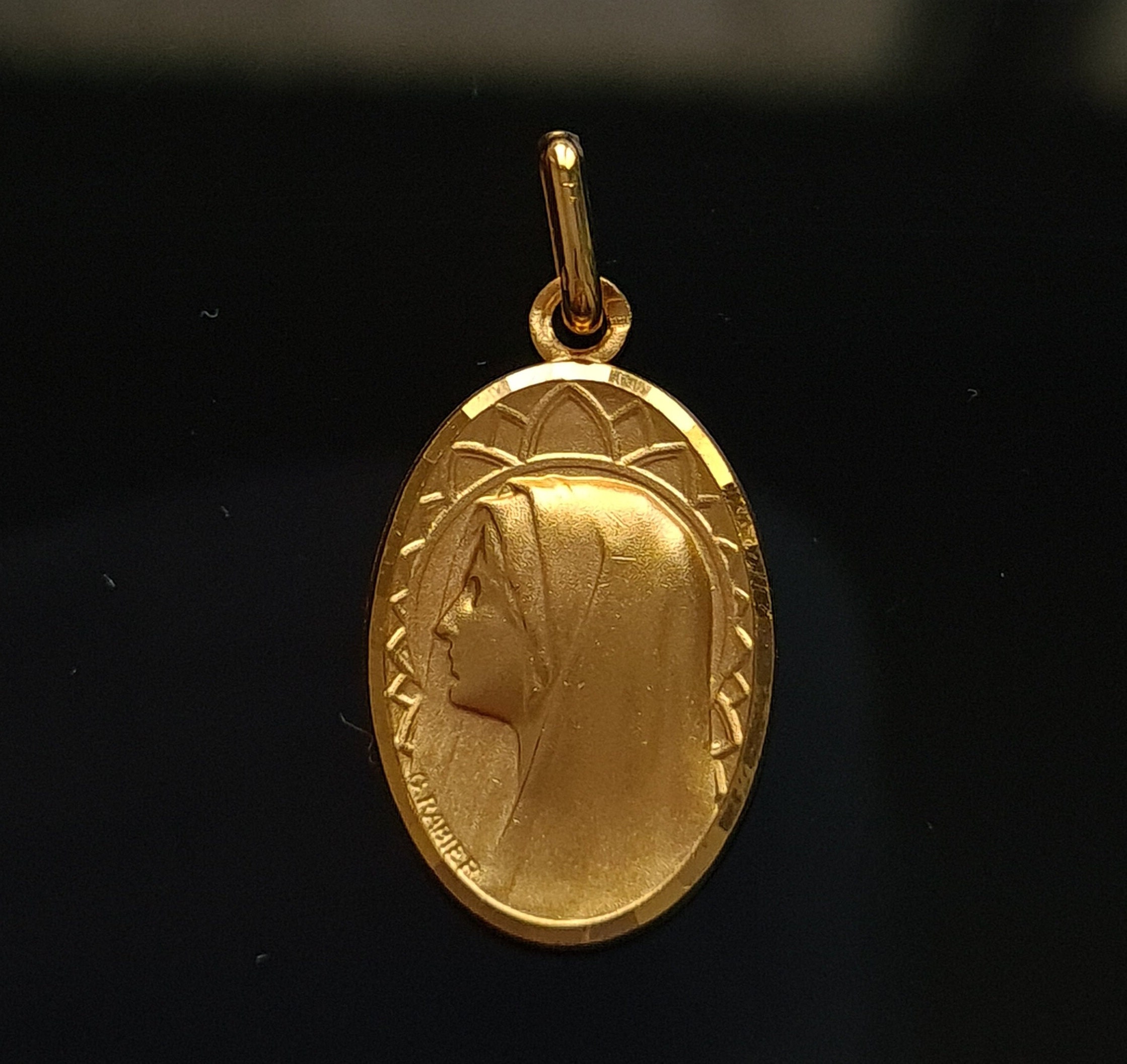 Pendentif Médaille de La Sainte Vierge Marie, Collier Charme Marie