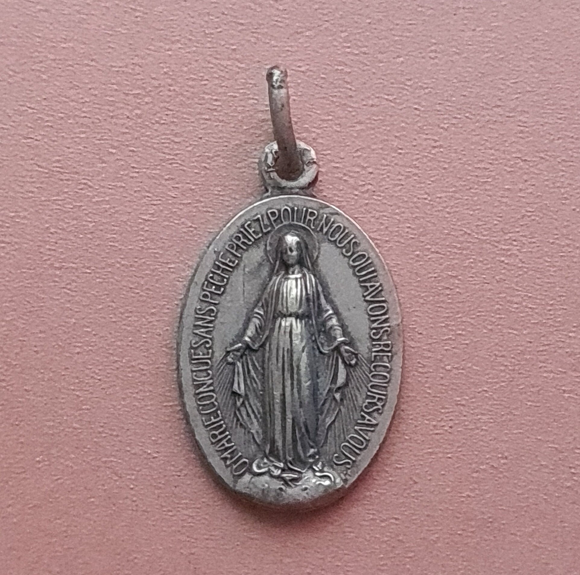 Pendentif Médaille Miraculeuse Sainte Vierge Marie, Collier de Charme Miraculeux Sainte Marie