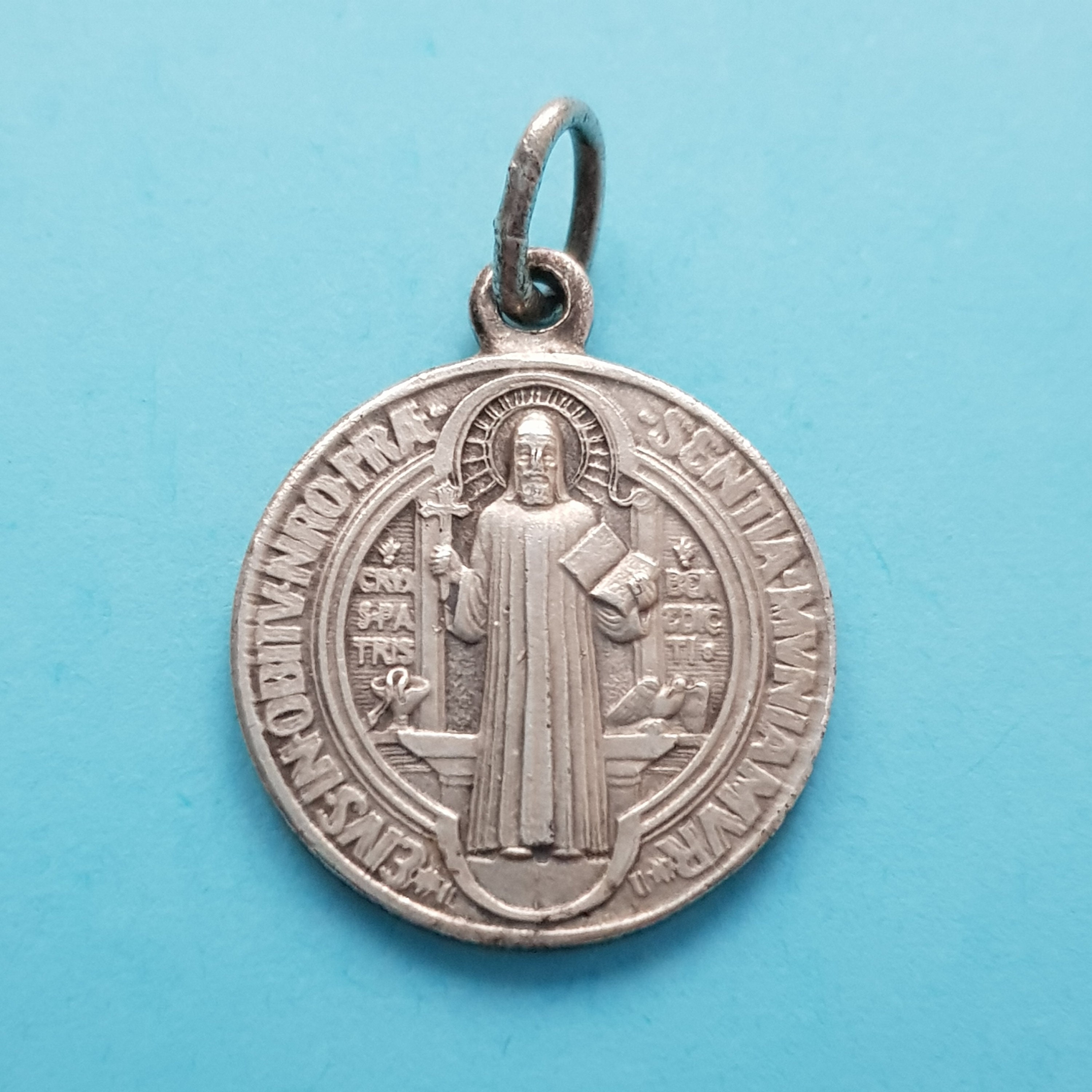 Pendentif Médaille St Benedict