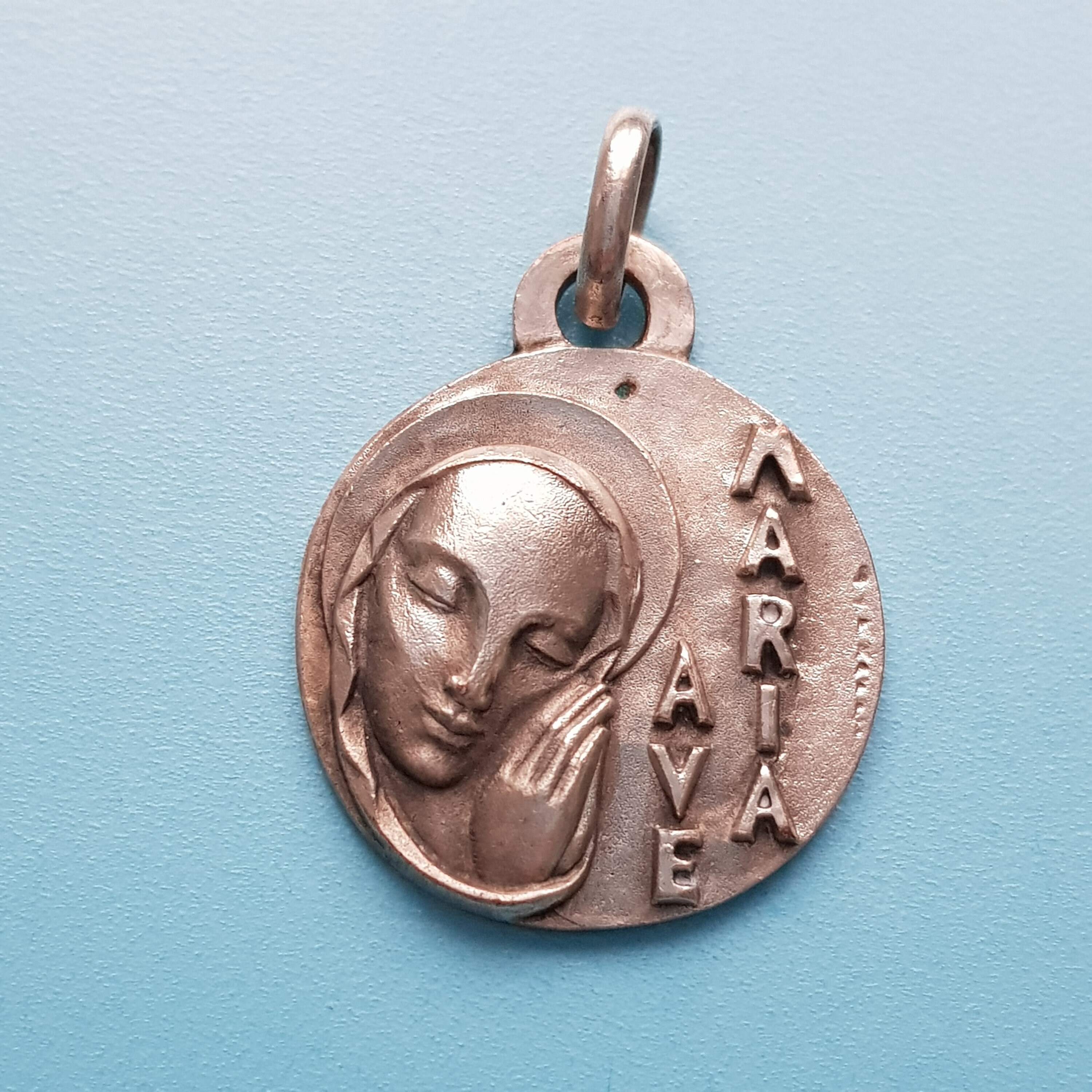 Pendentif de Médaille Moderniste Ave Maria