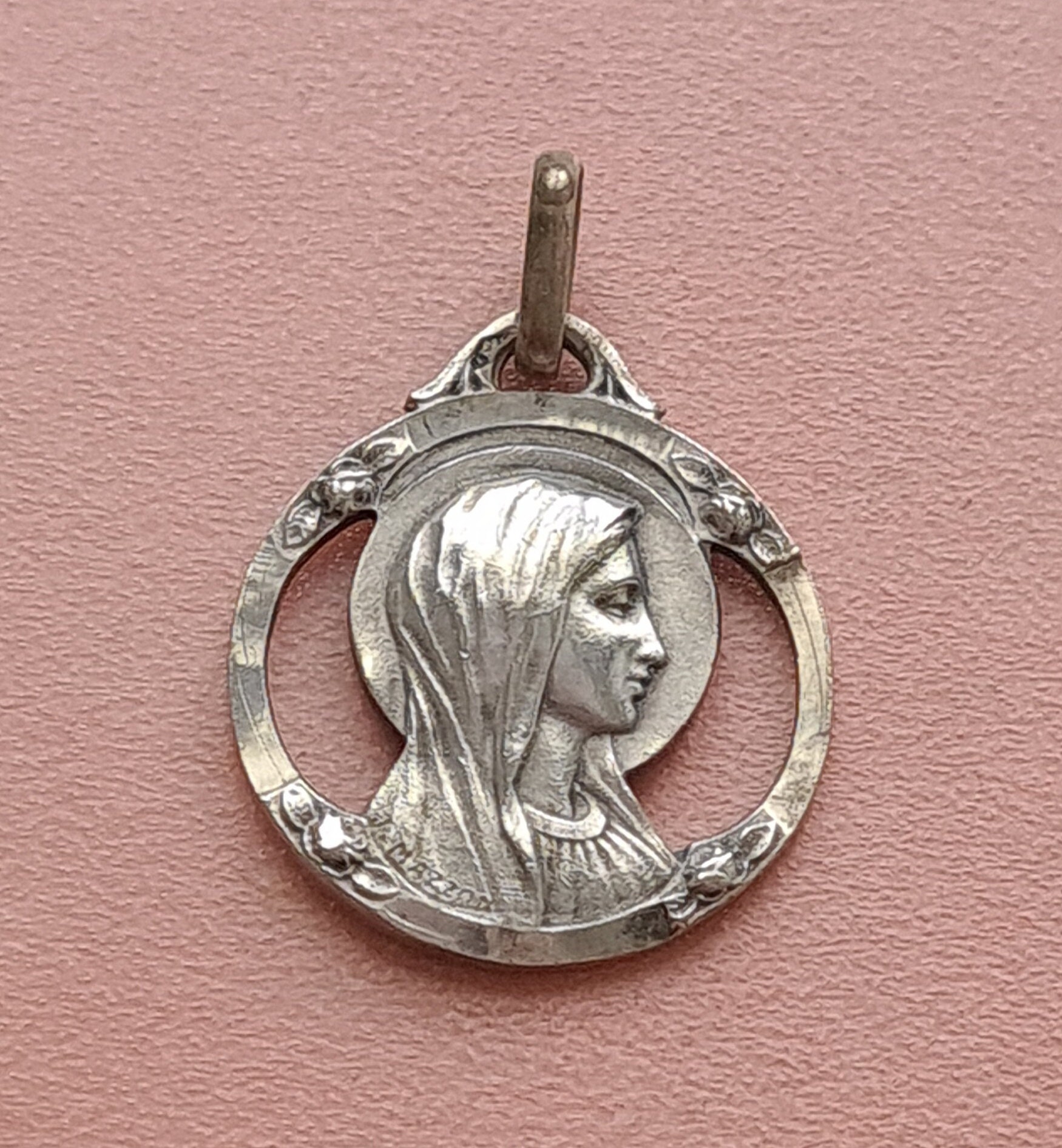 Pendentif Médaille Sainte Vierge Marie et Jésus, Signé Par Mazzoni