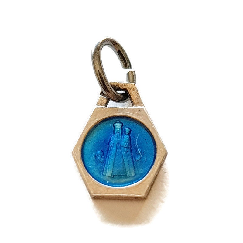 Minuscule Pendentif en Émail Bleu de La Médaille Sainte Vierge, Couronné Vierge Marie avec Jésus Col