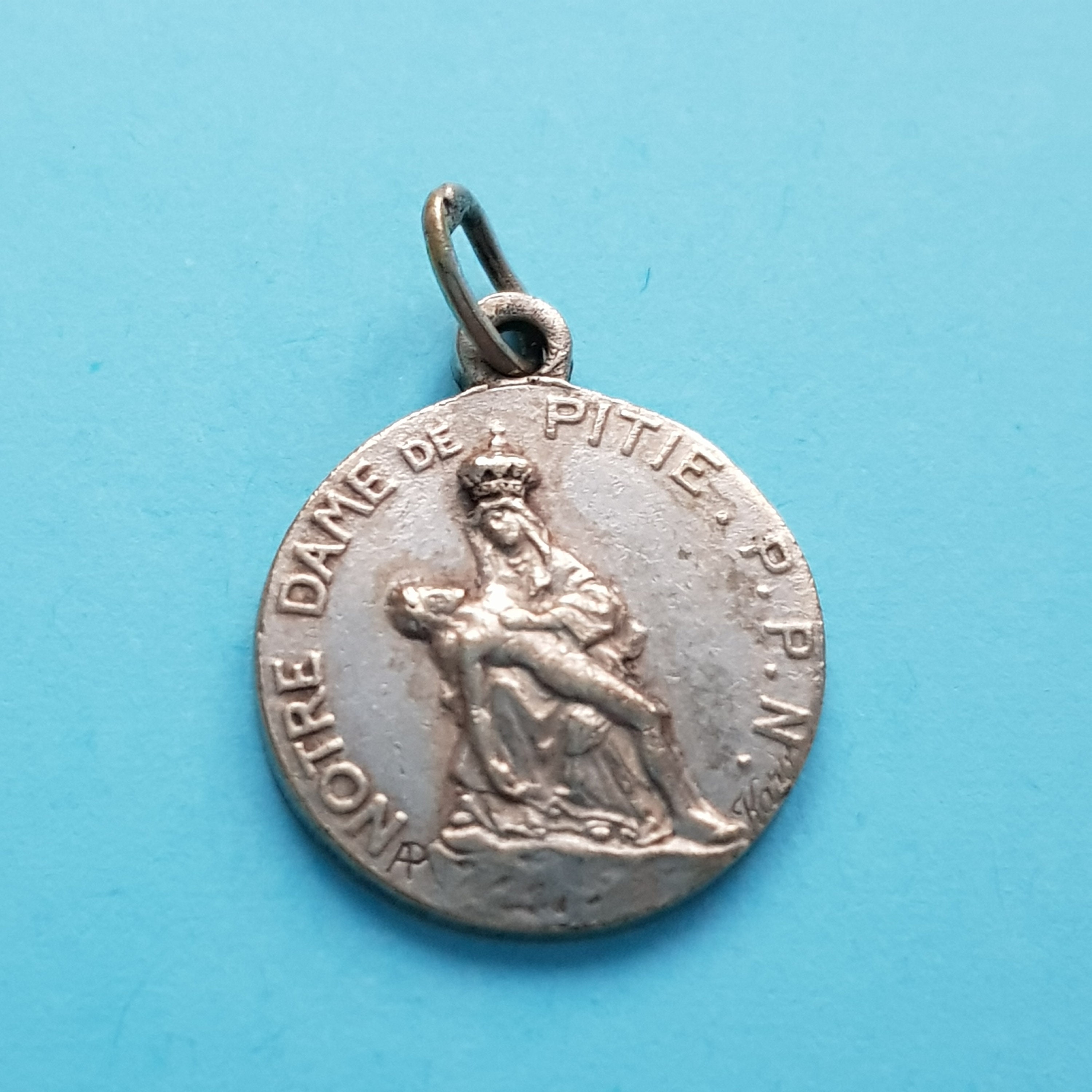 Pendentif de Médaille Notre-Dame Pitié Catholique Religieuse, Charme Notre-Dame Pitié