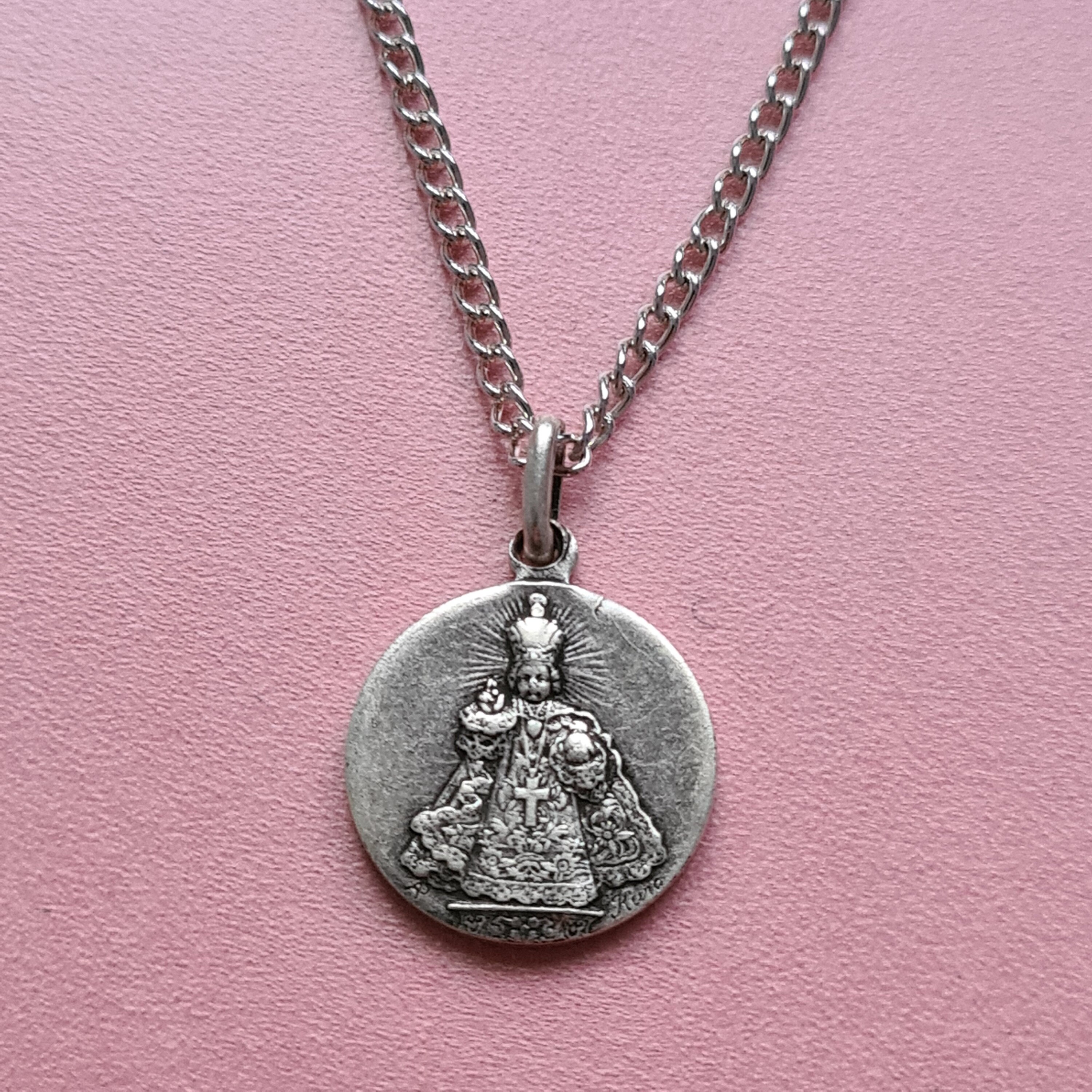 Collier de Médaille L'enfant Jésus Prague