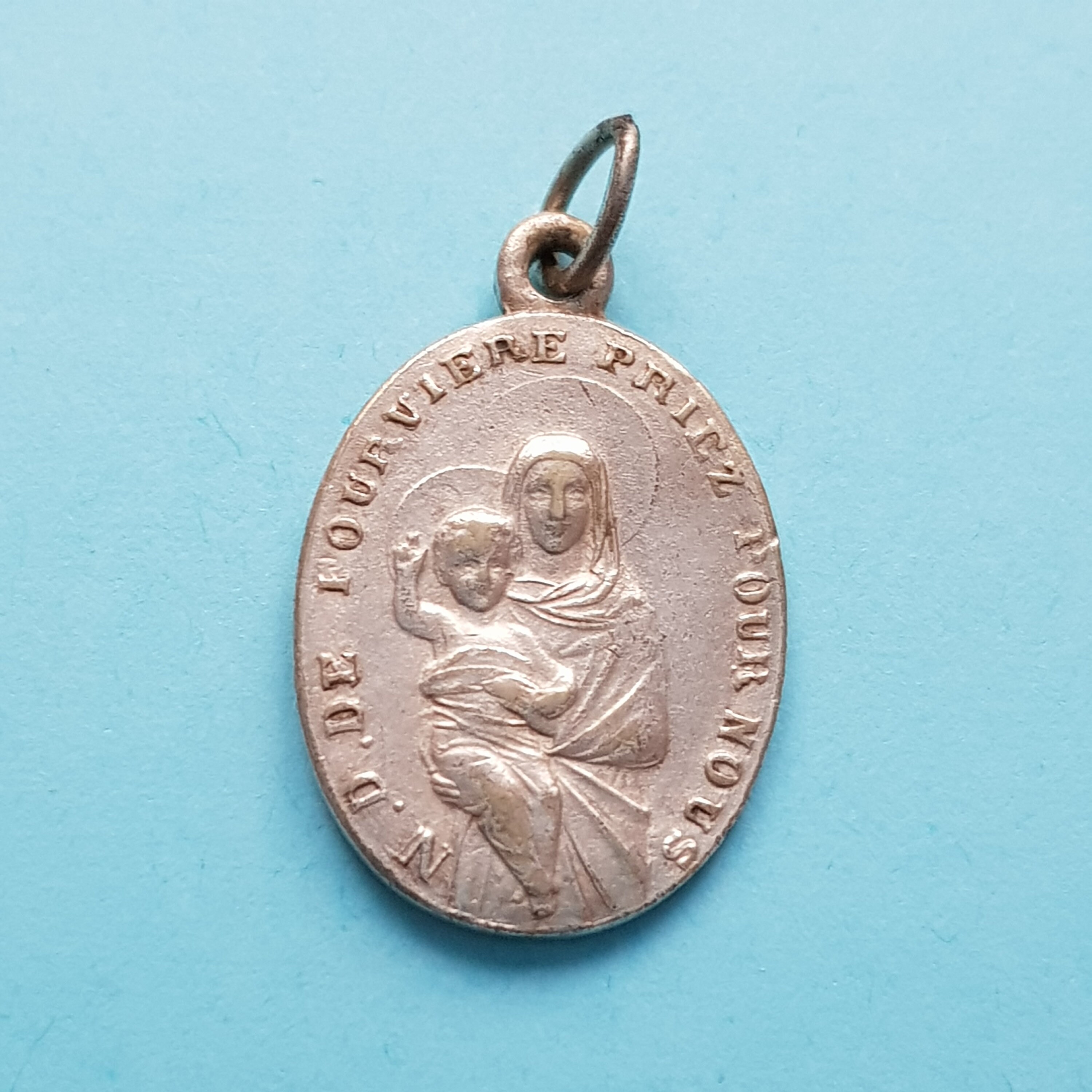 Pendentif Médaille Notre-Dame de Fourviere, Charme La Sainte Vierge Marie