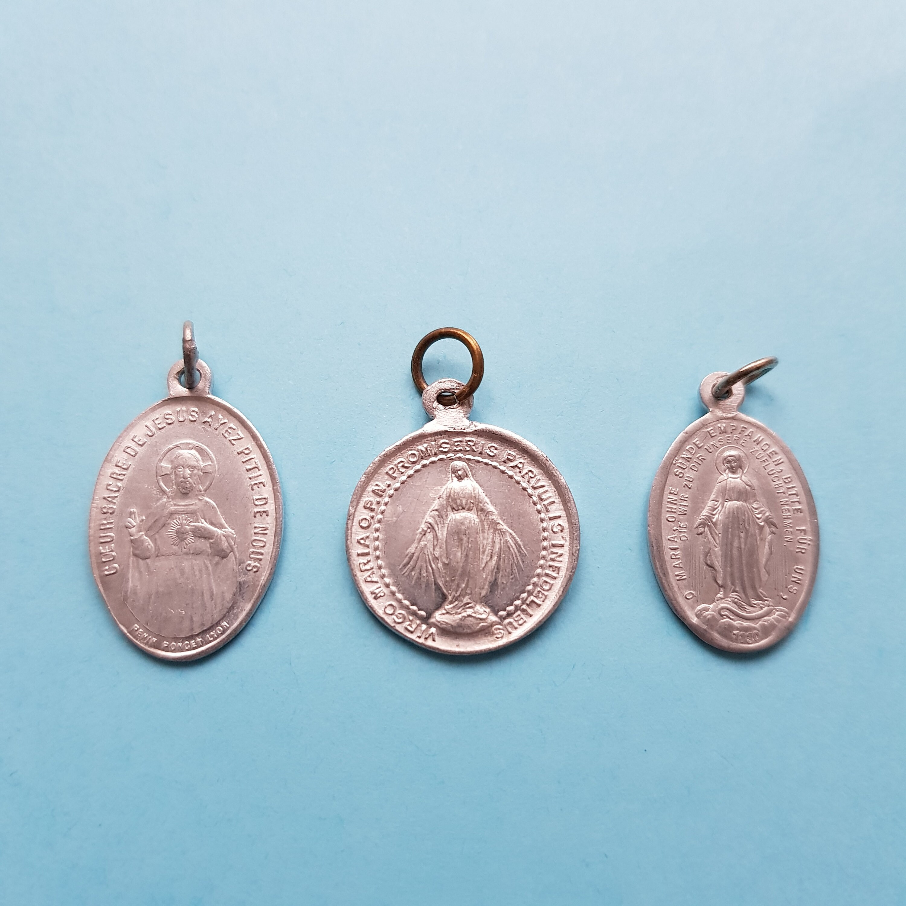 Lot 3 Médailles Religieuses en Aluminium, Sacré-Cœur de Jésus, Sainte Marie, Miraculeuse, Scapulaire