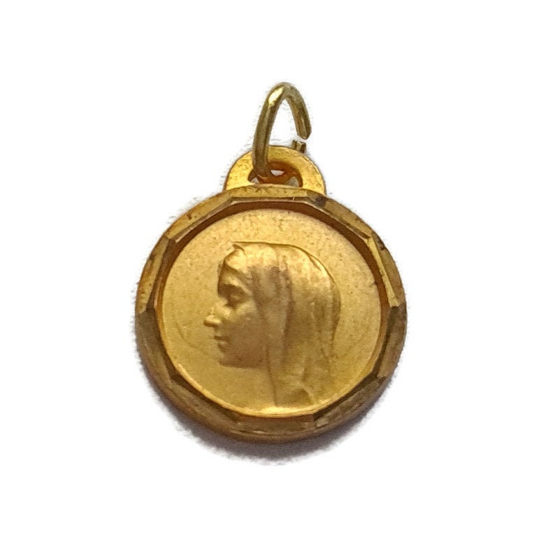 Pendentif Médaille Sainte-Marie de Lourdes, Ton d'or