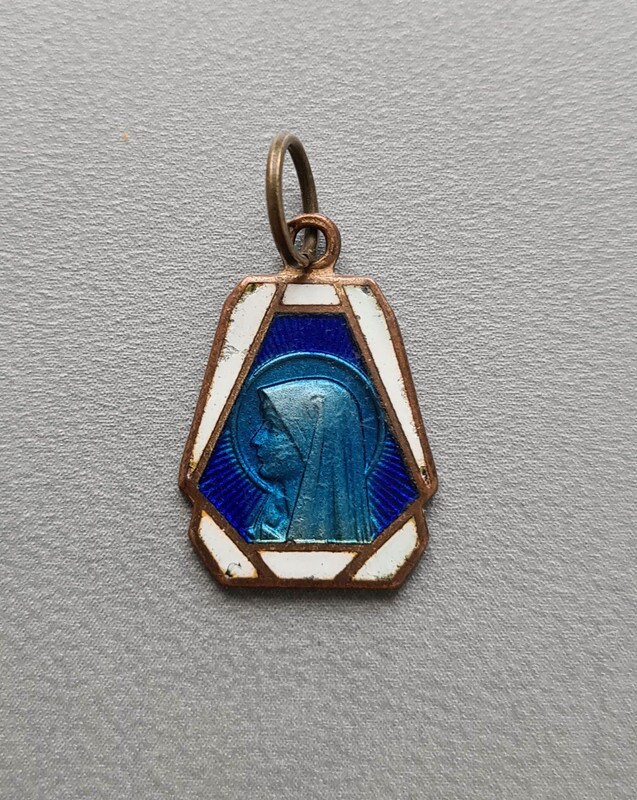 Vintage Art Déco Holy Virgin Mary Medal, Blue Émail Charme Religieux