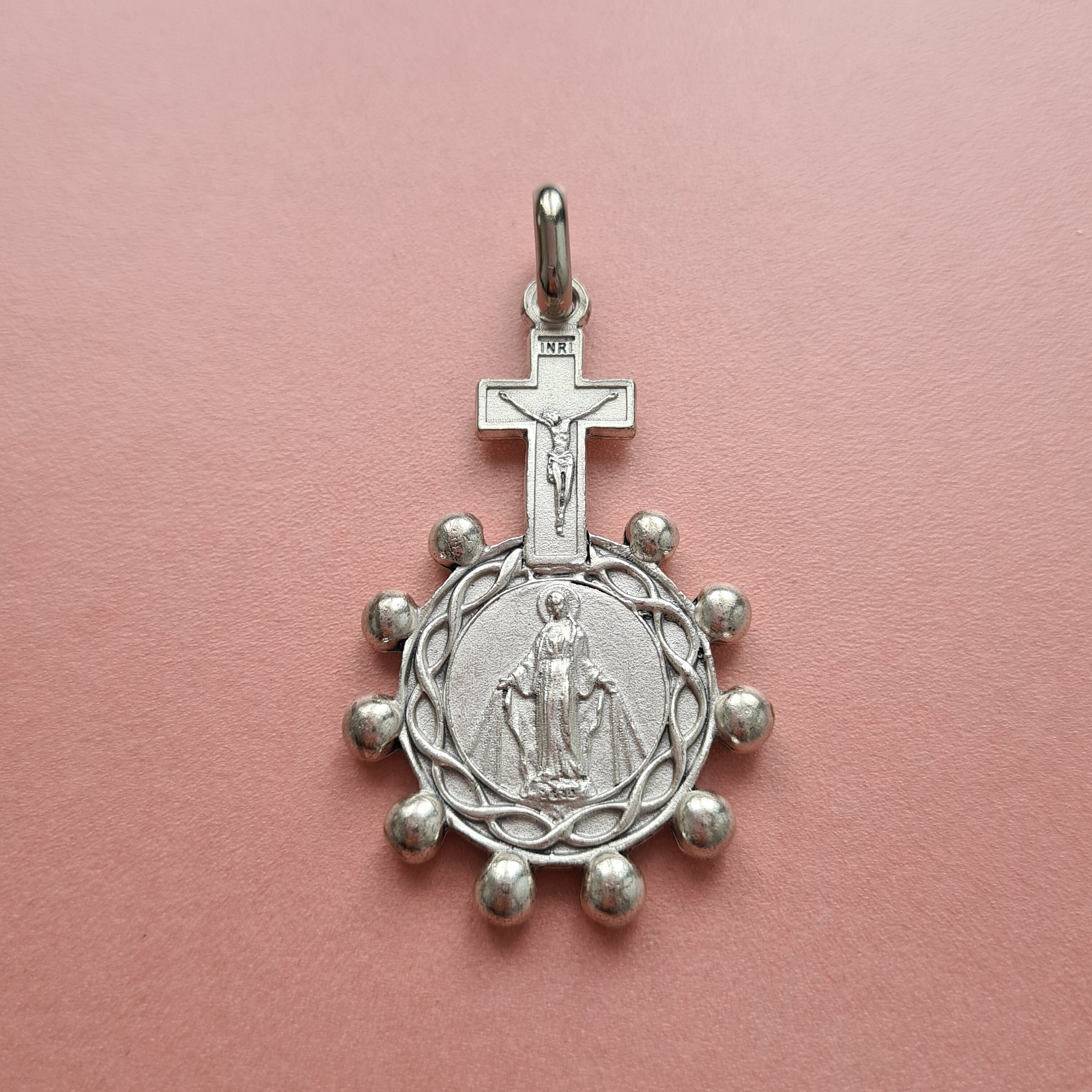 Grande Médaille de La Vierge Miraculeuse, Bijoux Religieux