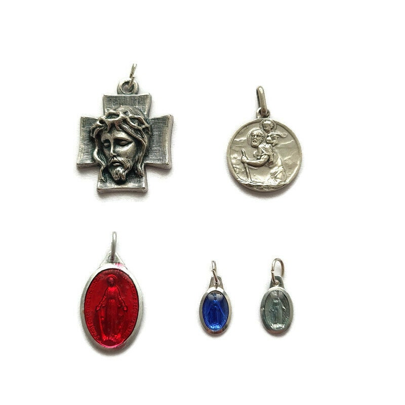 Lot 5Pcs Médailles Religieuses, Sainte Face de Jésus, Miraculeux, Saint Christophe