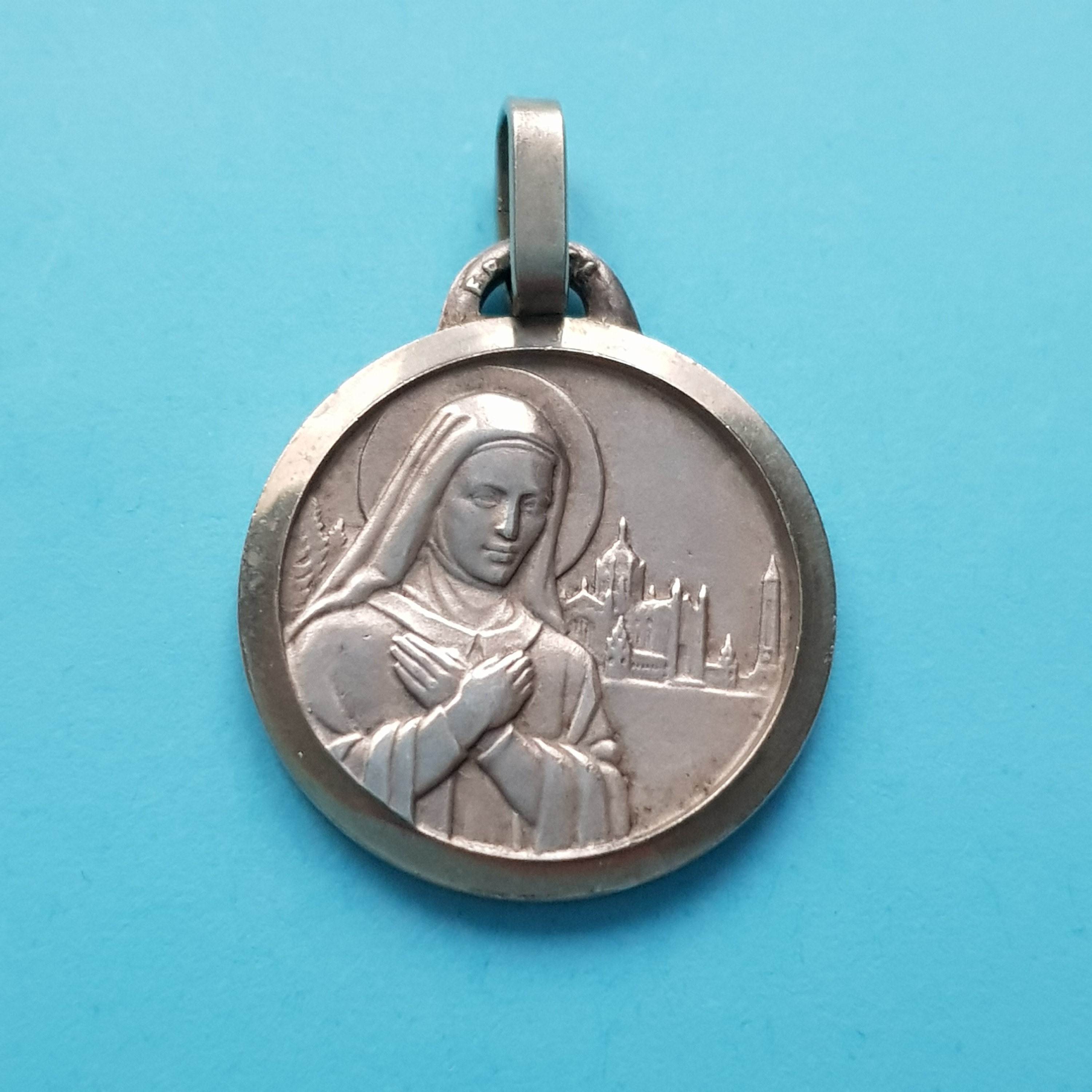 Médaille Vintage de La Sainte Vierge Marie, Charme Religieux