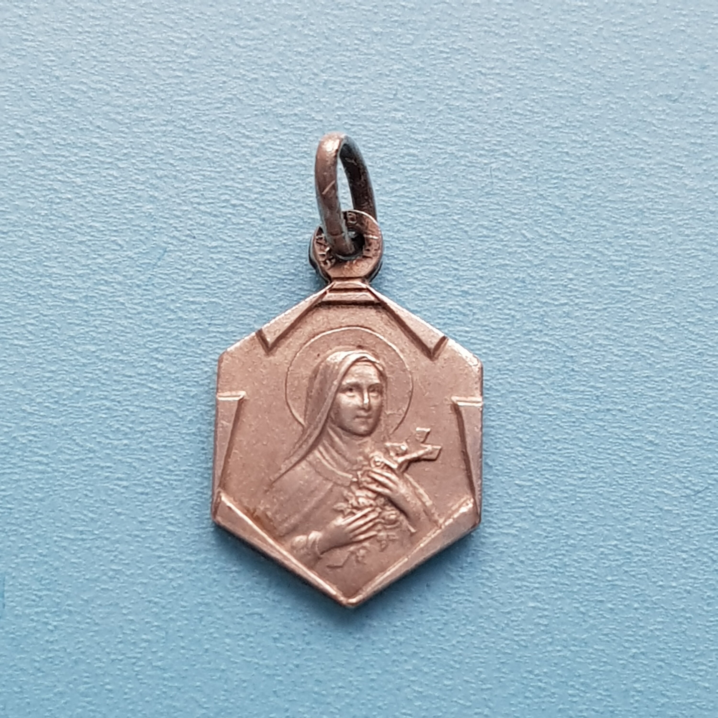 Religieuse Catholique Sainte Thérèse de Lisieux Pendentif Médaille