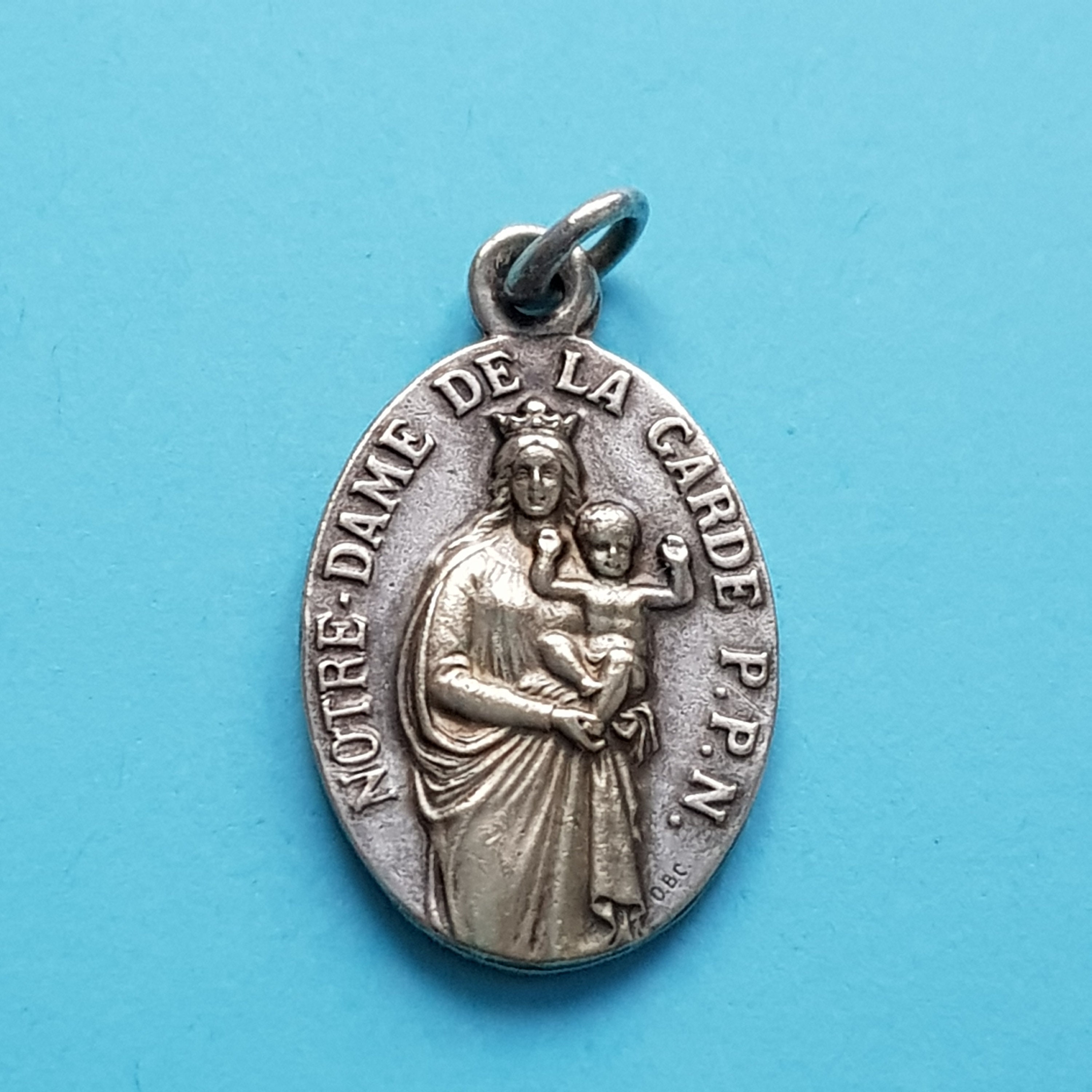 Notre Dame de La Garde et Pendentif Médaille Jésus, Français Charme Religieux