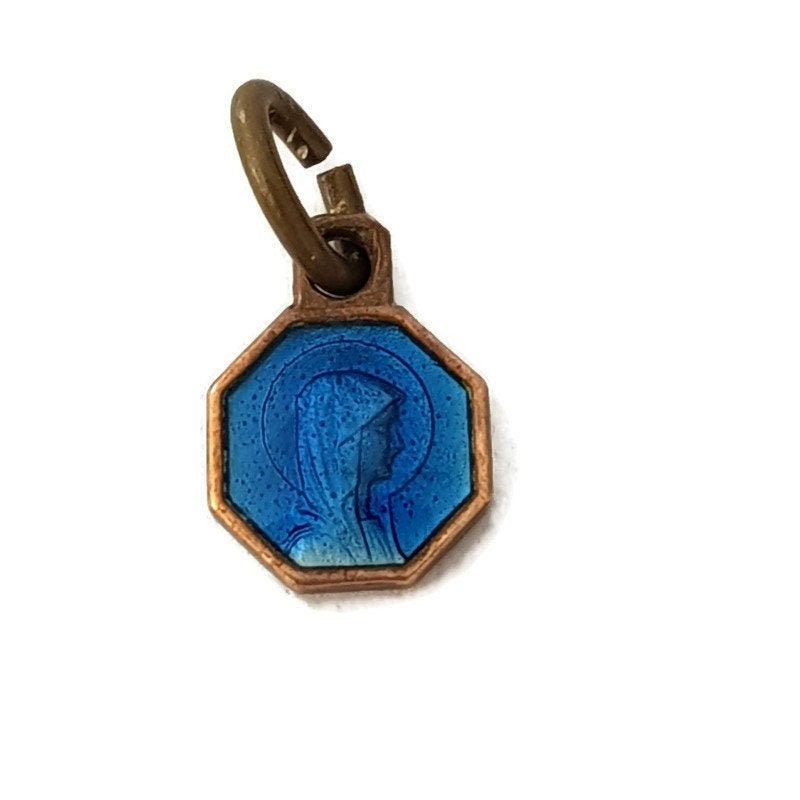 Petit Pendentif Bleu de Médaille Vierge Lumière d'émail, Charme Lourdes