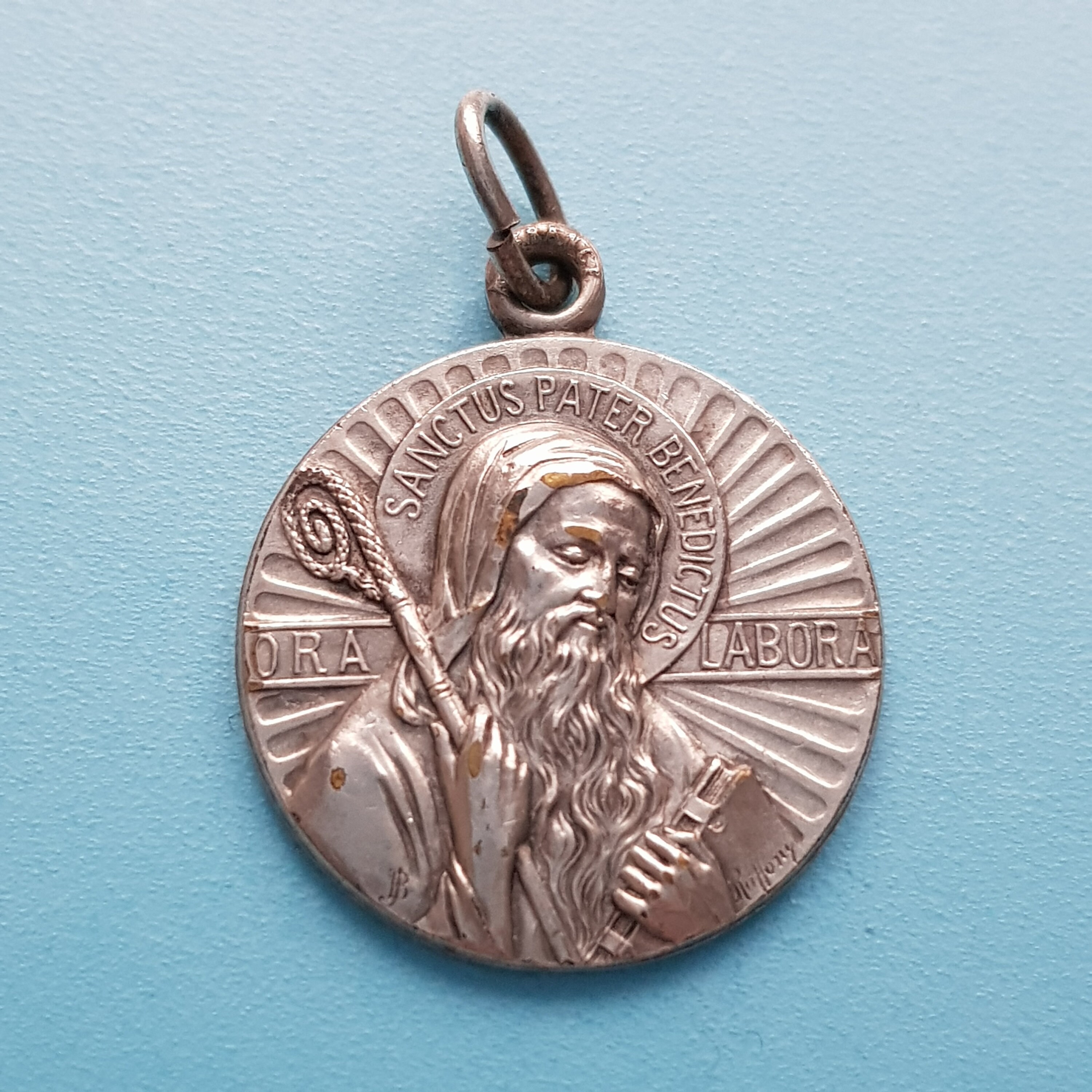 Antique St Benedict Medal, Pendentif Religieux Par Ruffony