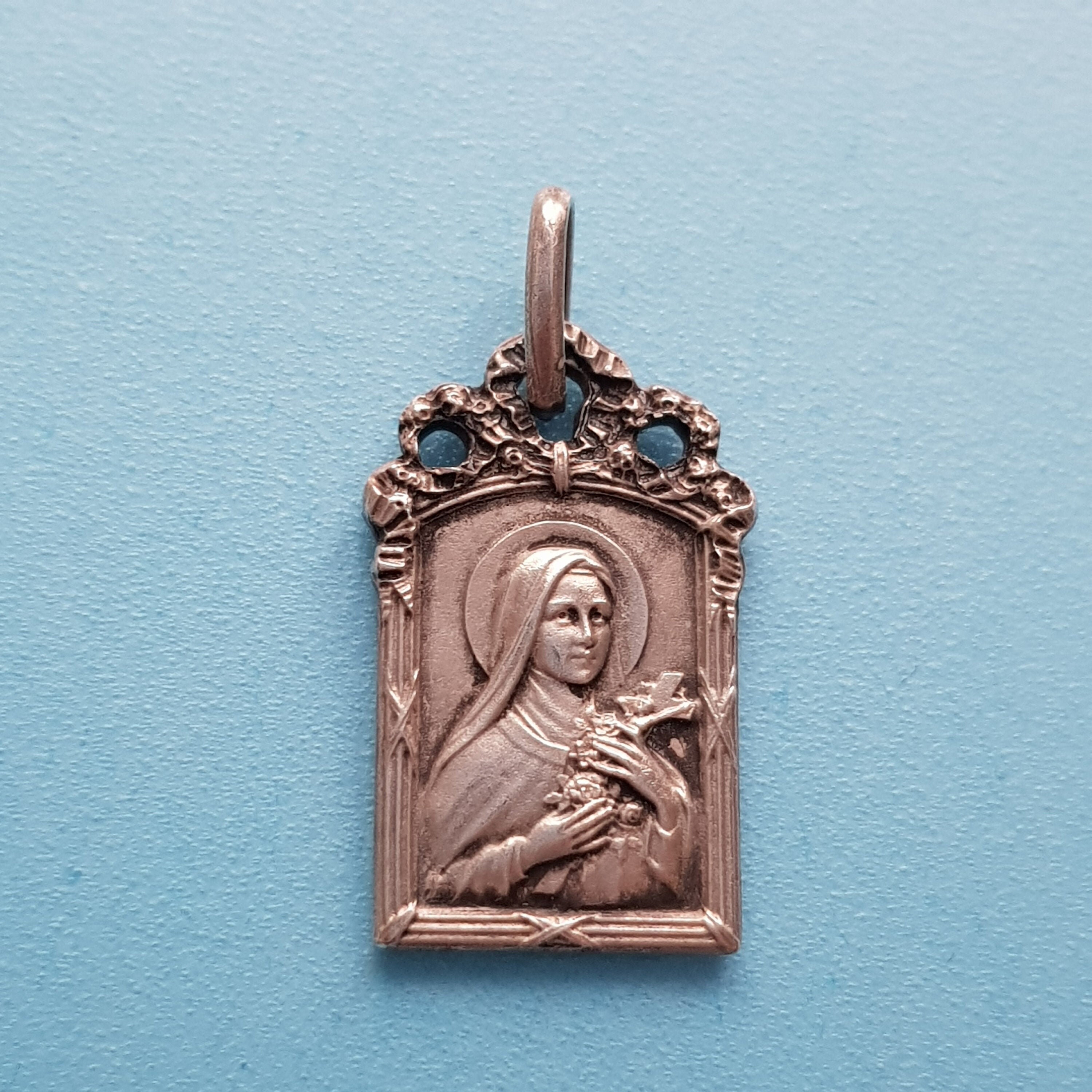 Pendentif Médaille Sainte Thérèse de Lisieux, Bijoux Religieux