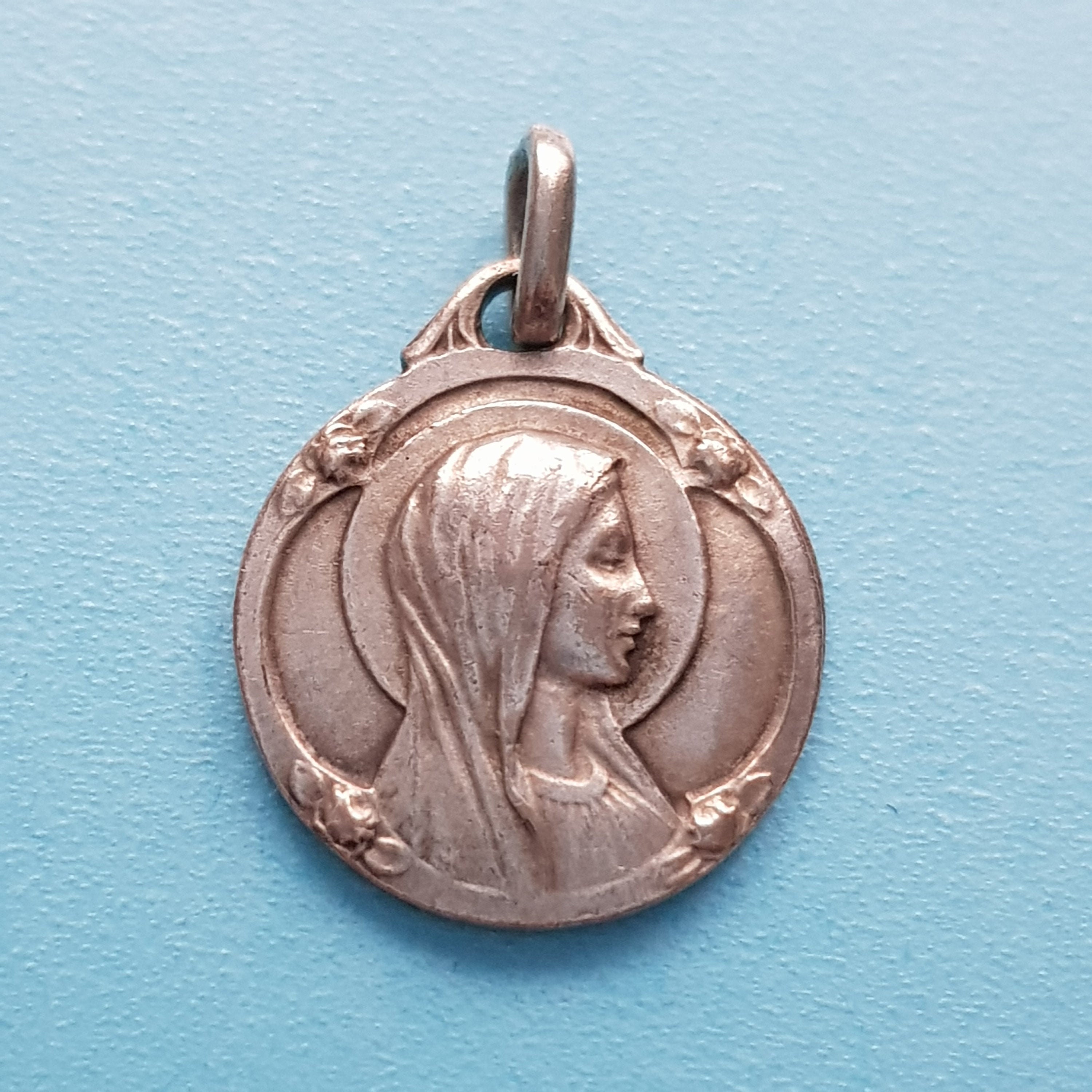 Pendentif Médaille Sainte Vierge Marie, Charme de Lourdes