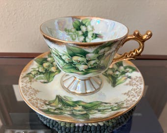 MAY Cup of the Month ~ Teacup & Saucer ~ Lily-of-the-Valley ~ Lustre w/Gilt Gold Trim ~ White Floral ~ Vintage ~ Japan