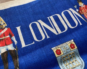 LONDON Souvenir TOWEL ~ Westminster Landmarks ~ ULSTER Weavers Irish Linen ~Vintage Kitchen ~ Buckingham Palace