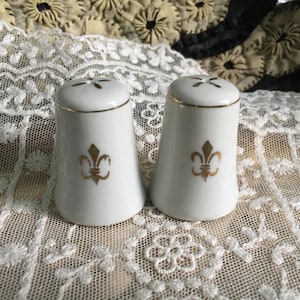 Vintage Salt & Pepper Shakers ~ White Porcelain Gold Fleur De Lis ~ Made in Japan (Red Lettering) ~ Small/Petite Set