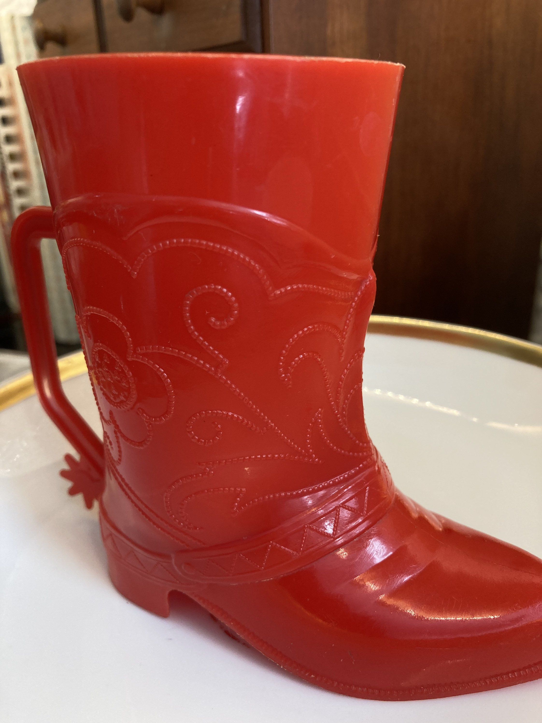 Cowboy boot shop plastic cups