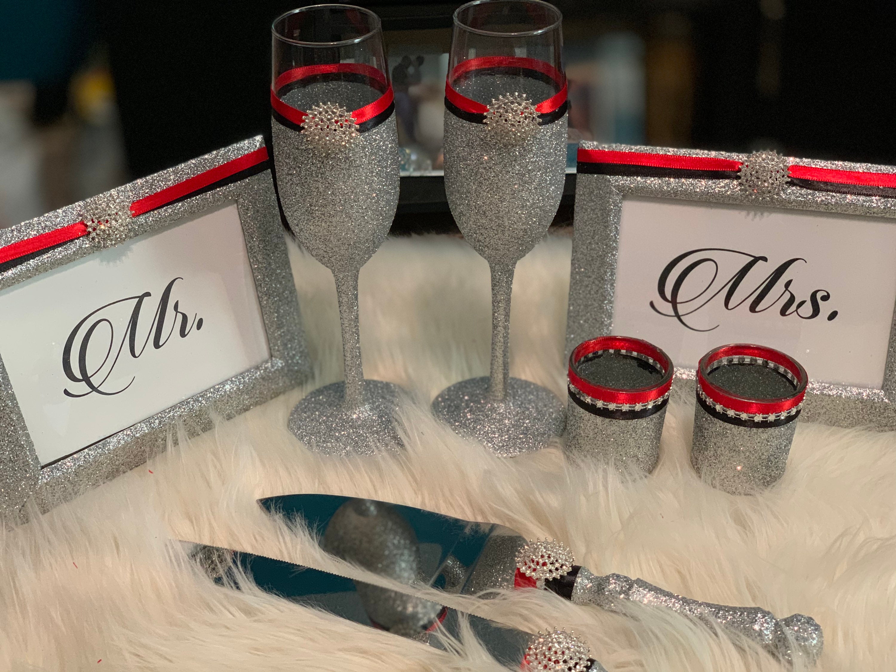 Toasting Set Red Black and Silver 8 Pc Wedding Set Toasting Flutes Cake Cutting Set Wedding Toasting Flutes Cake and Knife Set Etsy