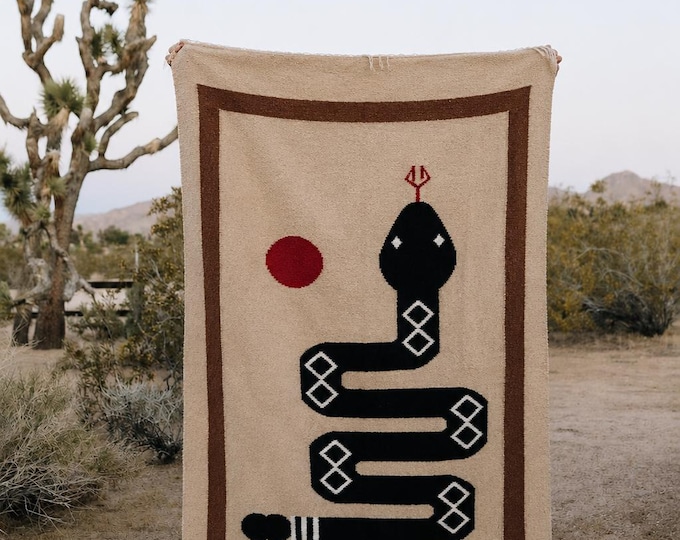 La Víbora (Limited Edition) // Handwoven Blanket