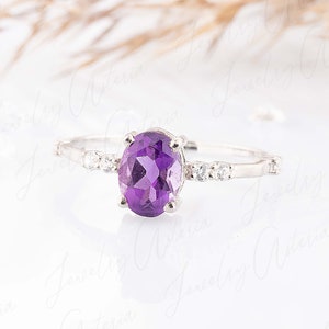 Simple & dainty 925 sterling silver oval amethyst promise ring for her, Tiny purple amethyst engagement ring, Womens amethyst wedding ring