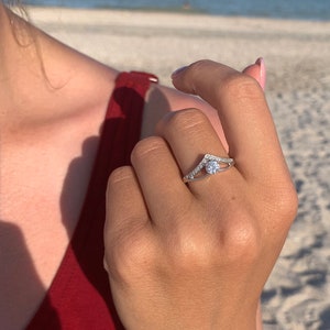 Unique antique style art deco V shaped wedding band, 925 sterling silver womens curved chevron wedding band for her, White cz wedding band