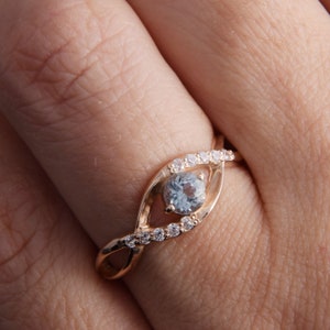 Unique Womens Topaz Ring, Gold Promise Ring for Her, Dainty Promise Ring, Blue Topaz Ring, Blue Stone Ring, Eternity Ring, Topaz Jewelry