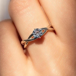 Women silver alexandrite engagement ring, Unique twisted 925 sterling silver alexandrite promise ring for her, Gemstone birthstone ring