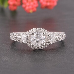 Runder Verlobungsring mit Zirkonia-Halo, viktorianischer Versprechensring aus Sterlingsilber für Sie
