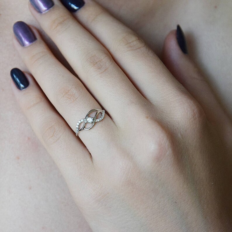 Gold ring for her Elegant ring Women ring gold Multistone ring Tiny ring gold White gold ring Twist ring,Cz ring gold,White stone ring