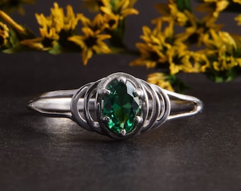 Womens emerald ring, Sterling silver emerald ring for her, Art deco silver ring, Emerald promise ring, May birthstone, Emerald jewelry