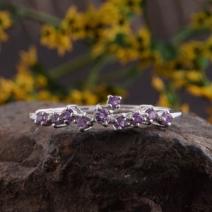 Sterling silver amethyst cluster wedding band, Unique delicate womens cluster wedding band, Dainty cluster womens amethyst silver band