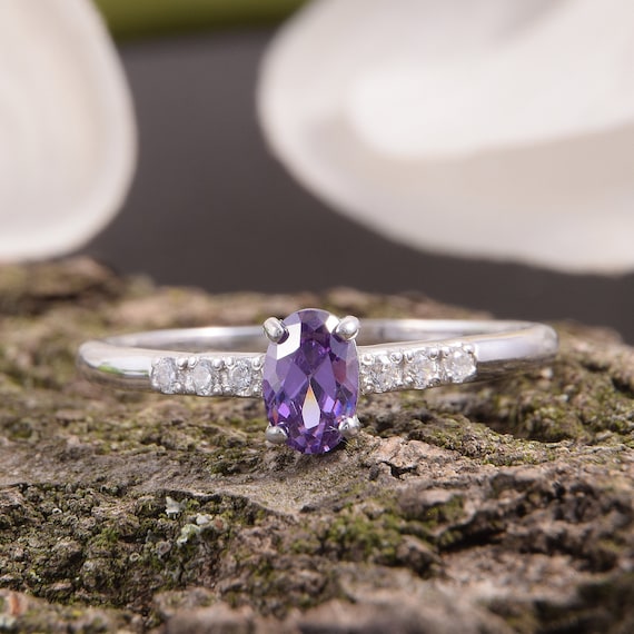 Anillo de amatista en plata Anillo de talla ovalada Anillo de promesa en plata Anillo de promesa para mujer Anillo de compromiso Anillo de piedra morada Piedra natal de febrero Etsy